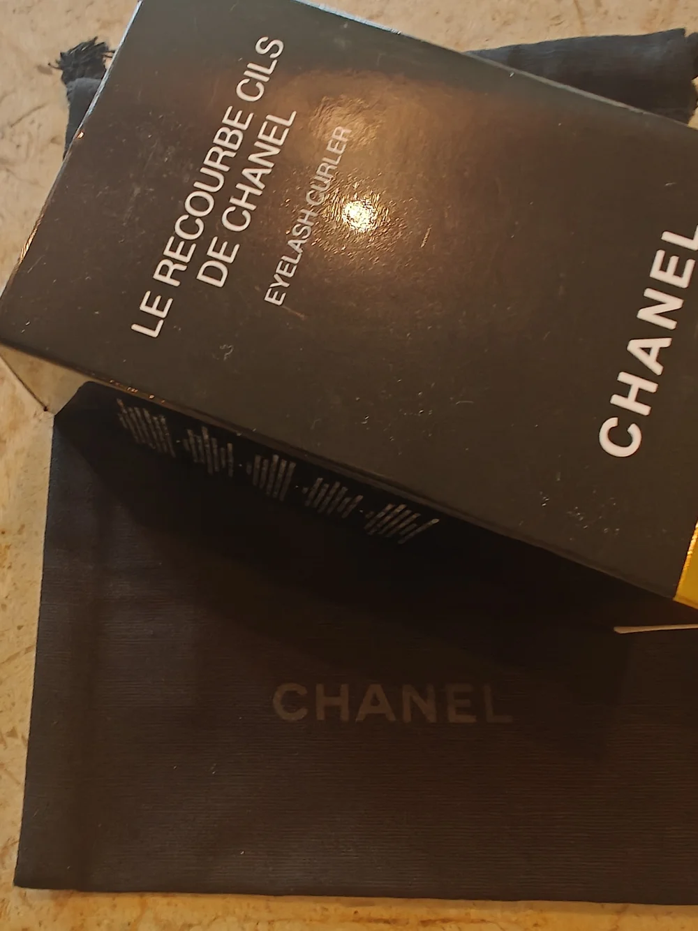 CHANEL Eyelash Curler with Black Pouch And Asst Beauty Samples